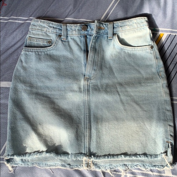 H&M Light Blue Mini Skirt - Picture 2 of 4